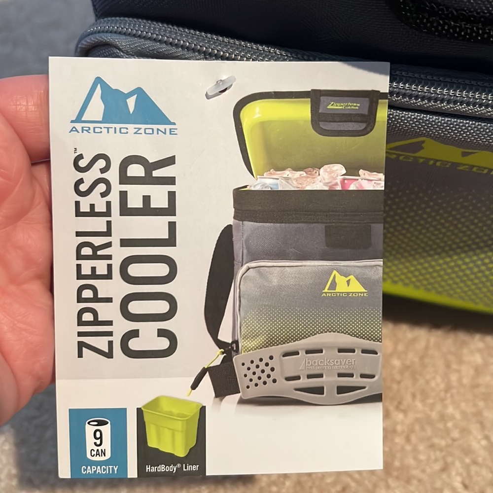 NWT Arctic Zone 9-Can Zipperless Cooler blue green